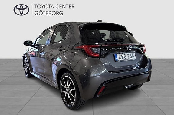 Toyota Yaris 4 of 5