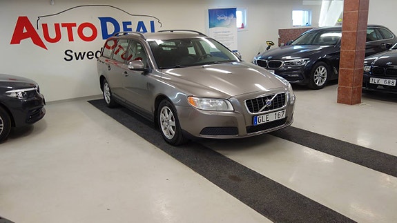 Volvo V70 3 of 10