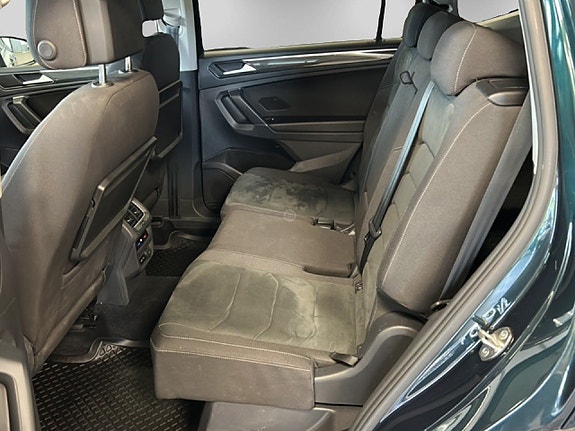 Volkswagen Tiguan Allspace 9 of 15