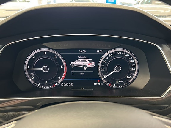 Volkswagen Tiguan Allspace 10 of 15