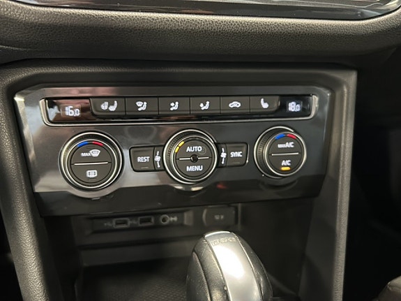Volkswagen Tiguan Allspace 13 of 15