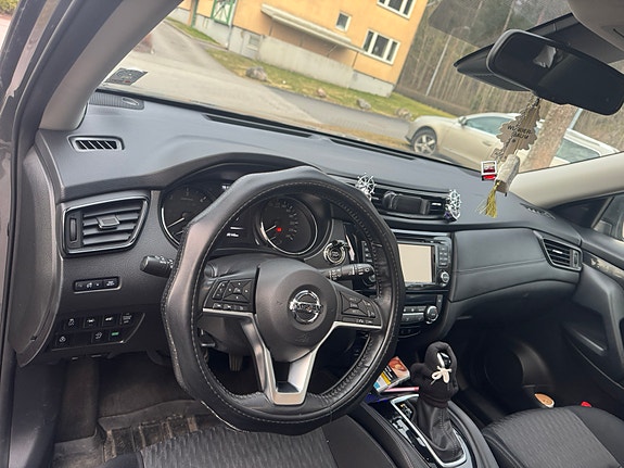 Nissan X-Trail 4 of 5