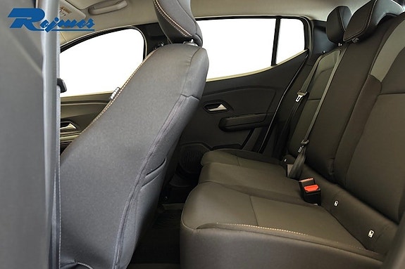 Dacia Sandero 7 of 18