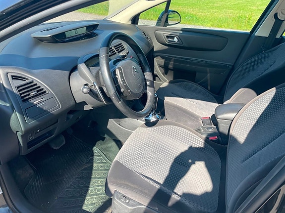 Citroen C4 13 of 16