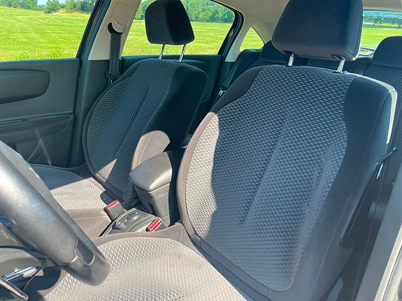Citroen C4 11 of 16