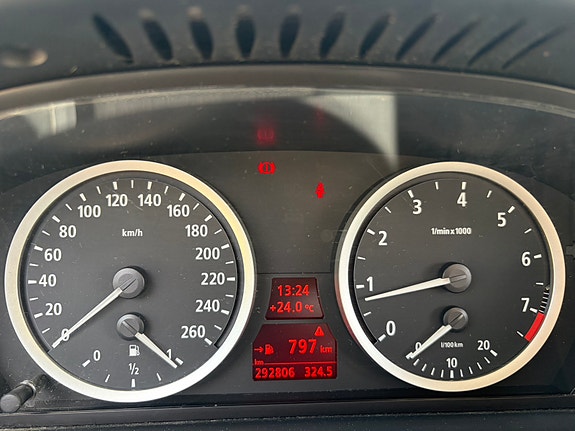 BMW 525Xi 5 of 5