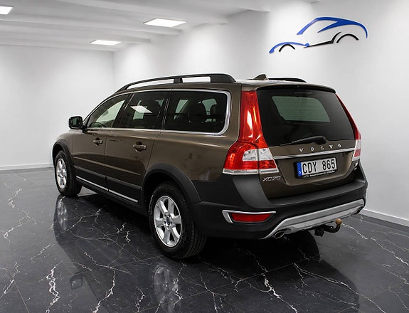 Volvo XC70 5 of 16