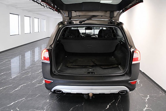 Volvo XC70 7 of 16