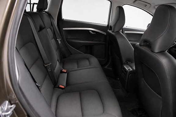 Volvo XC70 16 of 16