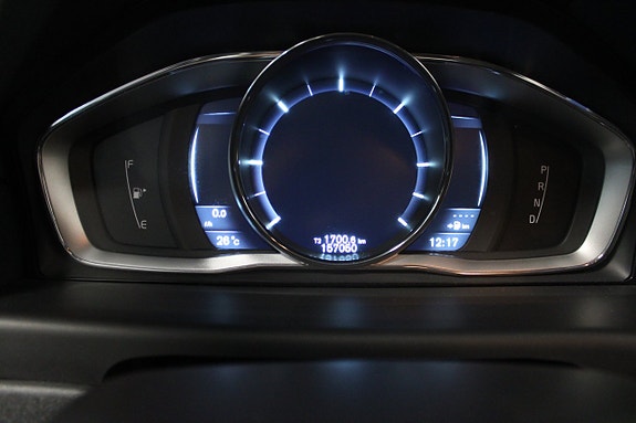 Volvo XC70 13 of 16