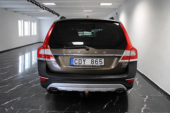 Volvo XC70 6 of 16