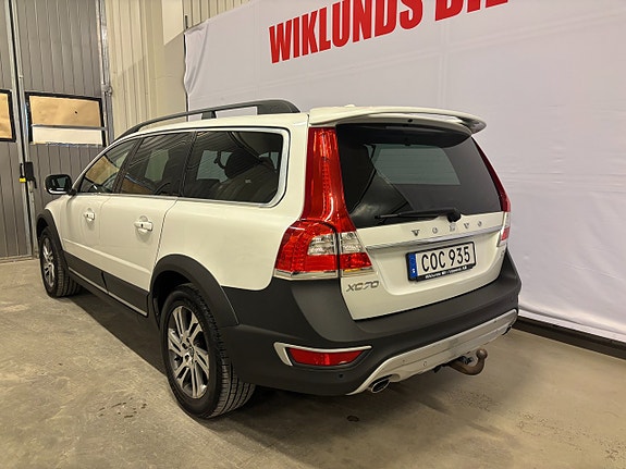 Volvo XC70 3 of 5