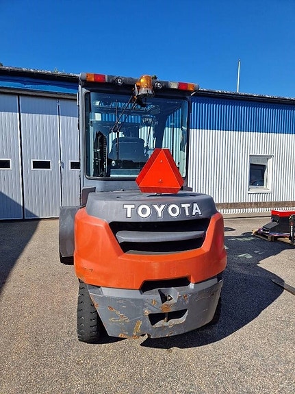 Toyota 8 FD 45 N. 1801 tim 3 of 5