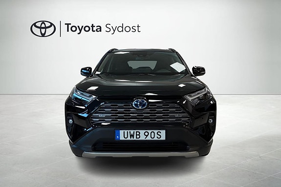 Toyota RAV4 5 of 5
