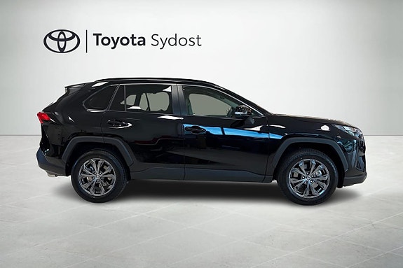 Toyota RAV4 16 of 18