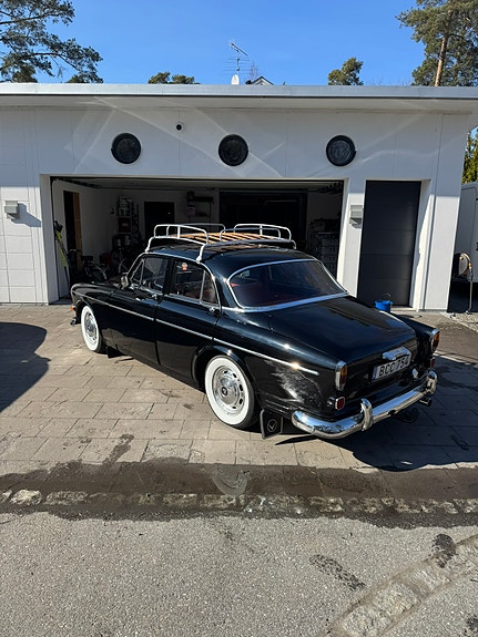 Volvo Amazon 3 of 5