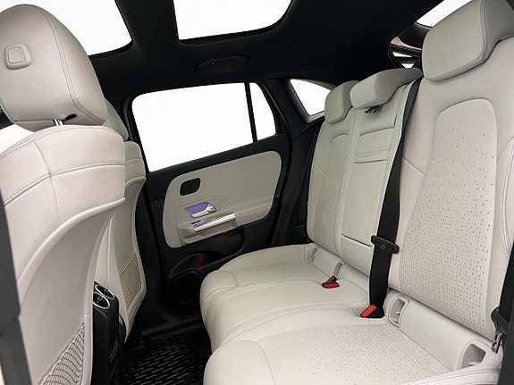 Mercedes-Benz EQA250 27 of 30