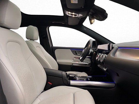 Mercedes-Benz EQA250 26 of 30