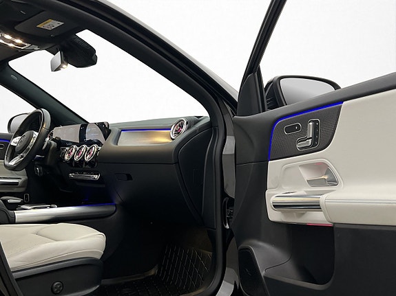 Mercedes-Benz EQA250 25 of 30