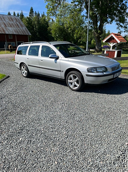 Volvo V70 4 of 4