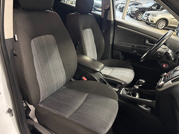 Kia Ceed 7 of 9