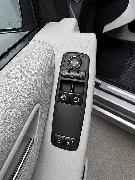 Mercedes-Benz B200 9 of 22