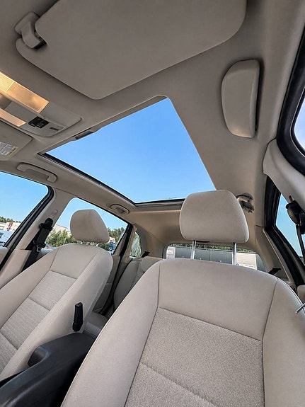 Mercedes-Benz B200 8 of 22