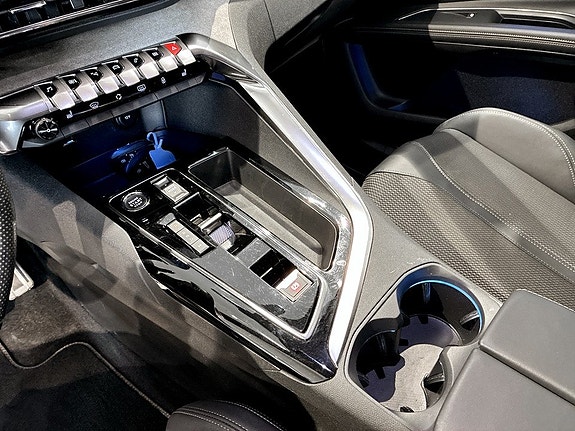 Peugeot 5008 13 of 19