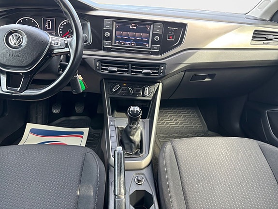 Volkswagen Polo 11 of 14