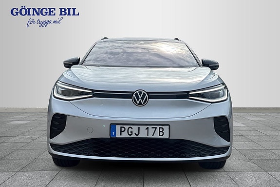 Volkswagen ID.4 GTX 3 of 5