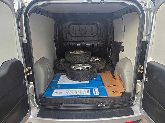 Opel Combo 7 of 20