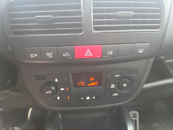 Opel Combo 18 of 20