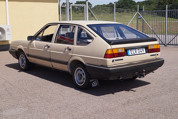 Volkswagen Passat 5 of 5