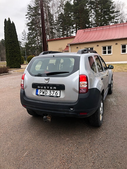 Dacia Duster 2 of 4