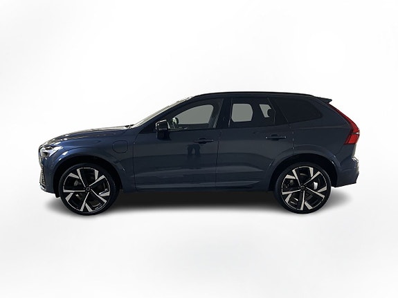 Volvo XC60 2 of 19