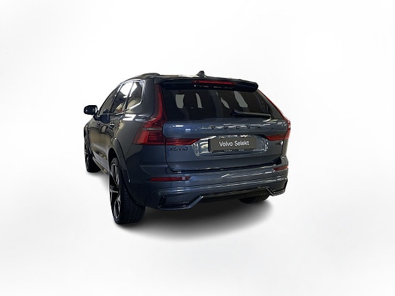 Volvo XC60 3 of 19