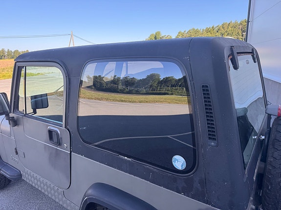Jeep Wrangler 30 of 30