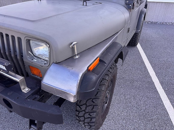Jeep Wrangler 25 of 30