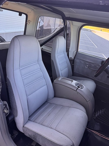 Jeep Wrangler 11 of 30