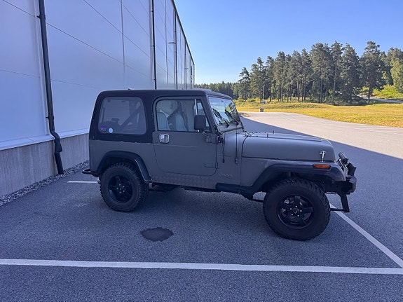 Jeep Wrangler 5 of 30