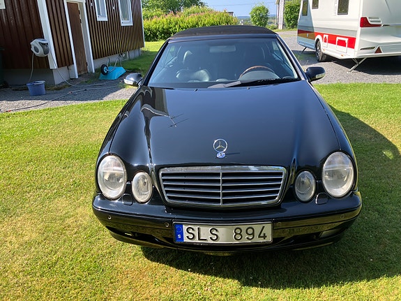 Mercedes-Benz CLK230 5 of 5