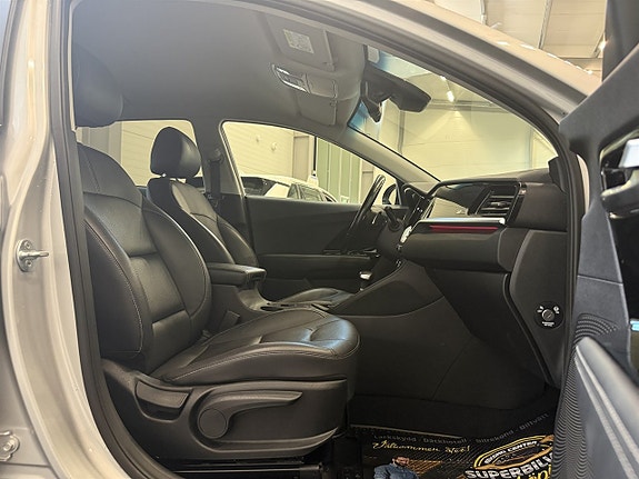 Kia Niro 8 of 25
