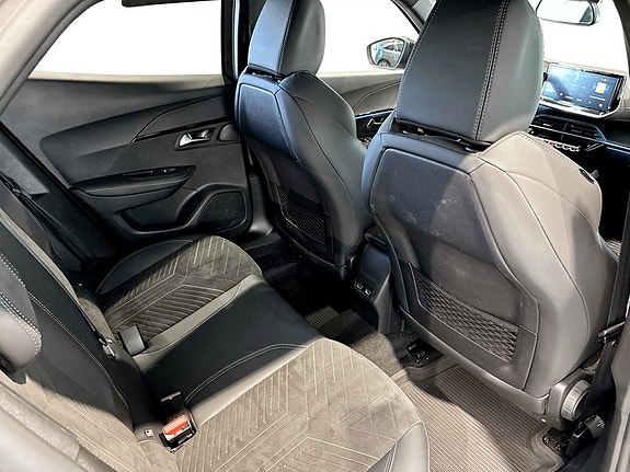 Peugeot 2008 15 of 18