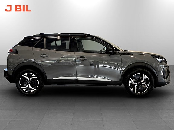 Peugeot 2008 16 of 18