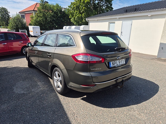 Ford Mondeo 3 of 5