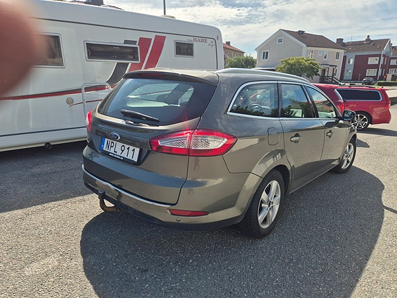 Ford Mondeo 2 of 5