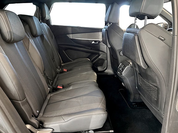 Peugeot 5008 15 of 19