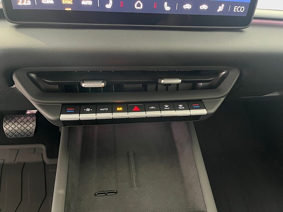 Volkswagen ID.3 Neo 12 of 14