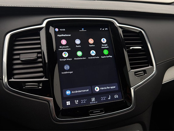 Volvo XC90 24 of 30