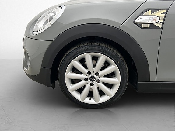 MINI Cooper S 29 of 30